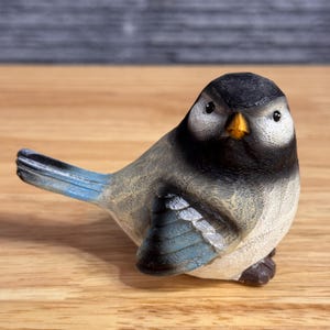 Vintage handgemachte Keramik Vogel Figur, graue dekorative Vogel Statue, Deutschland 1980er Jahre, Keramik Tier Dekoration, kleiner Akzent, minimalistisches Geschenk