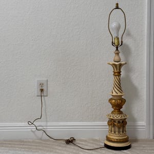 Vintage Italian Table Lamp, Tall Column Lamp Without Shade, 1980s Home Decor Corinthian Style, Gold Finish Lighting, Bedside Lamp Gift 38&#39;&#39;