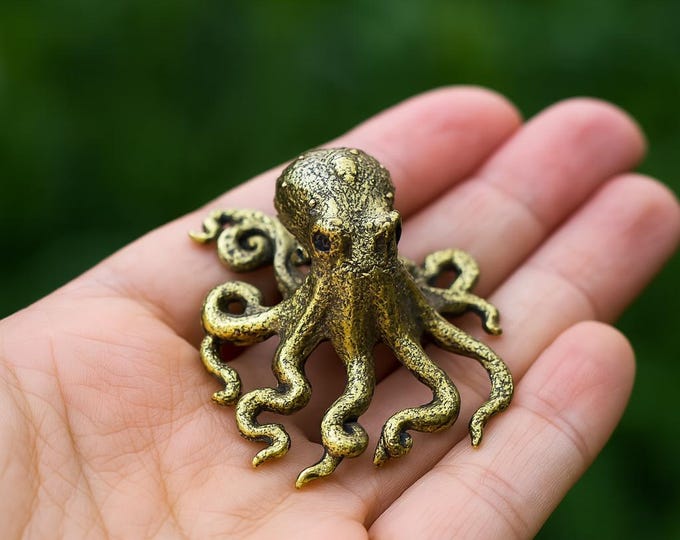 Vintage Brass Octopus Figurine, Steampunk Octopus Decor, Metal Bronze Sculpture, Collectible Sea Animal, Nautical Desk Spain Octopus 2.3''