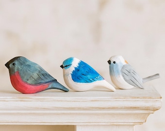 ヴィンテージ木製鳥の置物、手彫りのペイントされた鳥の像