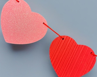 12 pcs Hearts Wood Garland 6 Feet Long, Red Pink Valentine's Day Hearts Gift, Wooden heart wall decor, Wooden heart garland for lovers