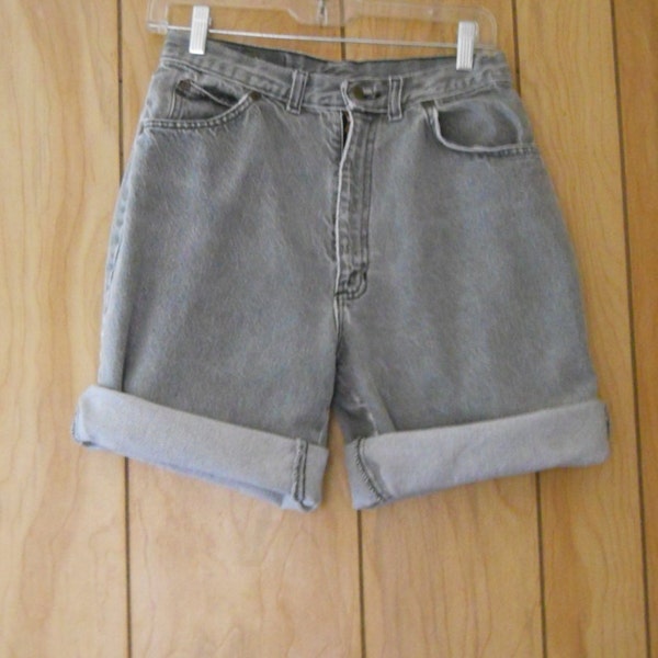 High waisted Congo Trader Jean Shorts   waist 27"