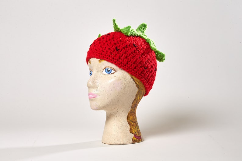 Strawberry Baby hat Beanie, Berry Hat, Made to Order image 4