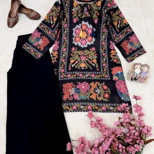 Trajes salwar kameez confeccionados para bodas, de diseñador pakistaní, en georgette con bordado completo de lentejuelas.