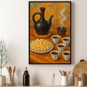 K&ouml;nnte beinhalten: Gerahmtes Stillleben-Gem&auml;lde mit einer schwarzen Kaffeekanne, kleinen Kaffeetassen, einem Teller Popcorn und einem rauchenden R&auml;uchergef&auml;&szlig; auf einem Holztisch. Der Hintergrund hat warme Orange- und Braunt&ouml;ne.