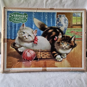 Victory wood jig-saw puzzle Two kittens in basket About 50 large wood pieces