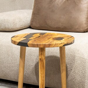 Olive Wood Epoxy End Table: Customizable Round Resin End Table Livingroom Furniture