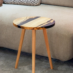 Ocean Epoxy Coffee Table Made of Olive Wood: Personalized Round Blue River Epoxy Resin Side Table Opaque Black