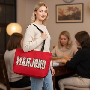 Bolsa de viaje Mahjong Weekender: perfecta para noches de juegos, viajes a la playa y escapadas. Un regalo ideal para gamers. Elegante y funcional.