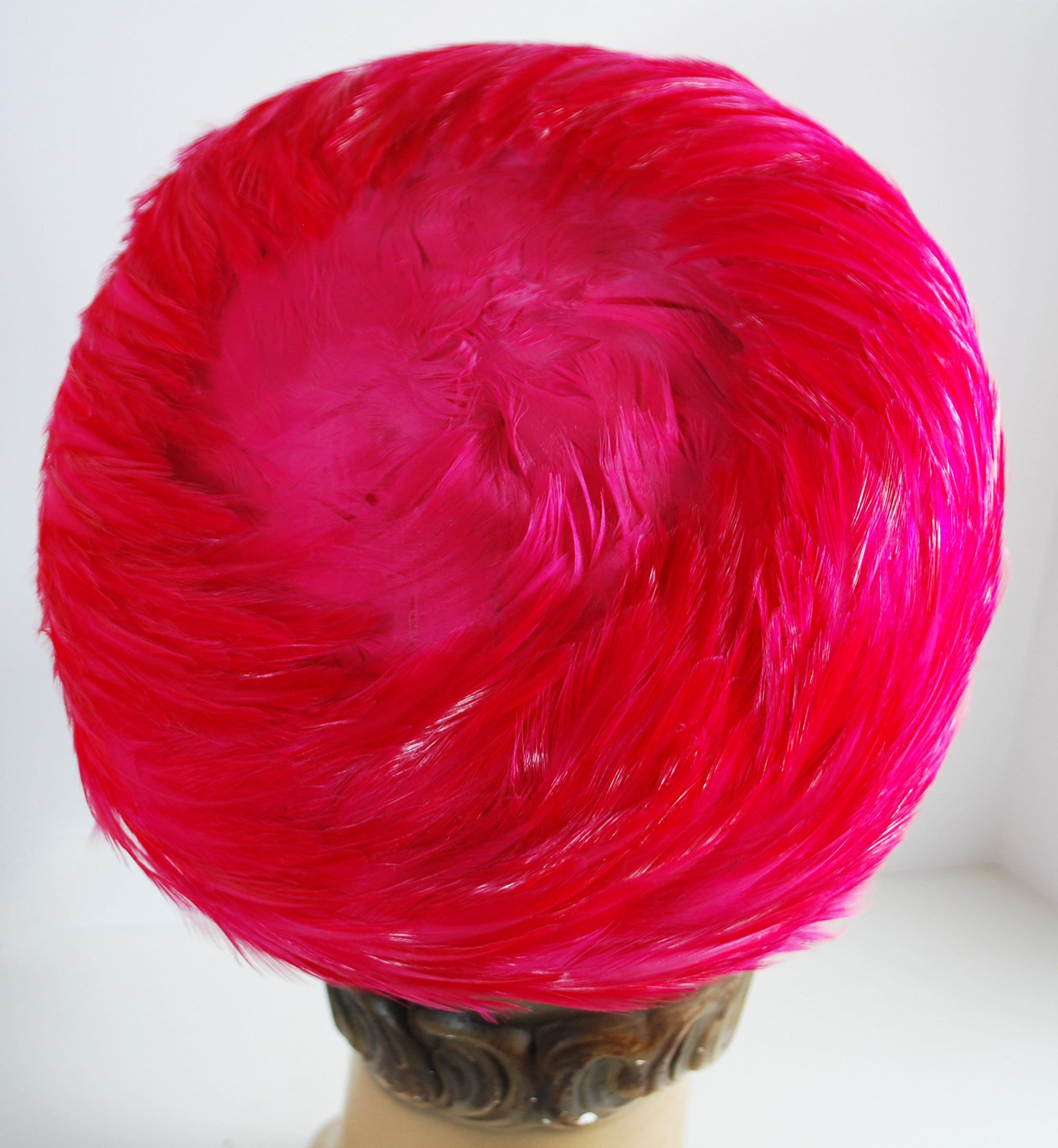 60s Ostrich feather pill box Vibrant Hot Pink Hat Vintage feather hat, magenta, Ostrich feather – TCTvintage main image 3