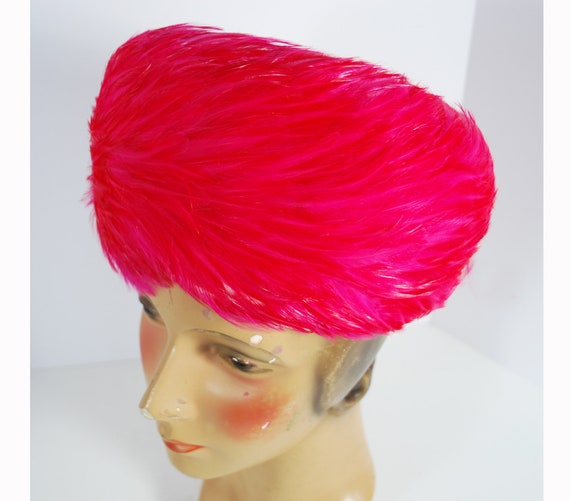 Vintage 1960s Hot Pink Feathered Womens Pillbox H… - image 2