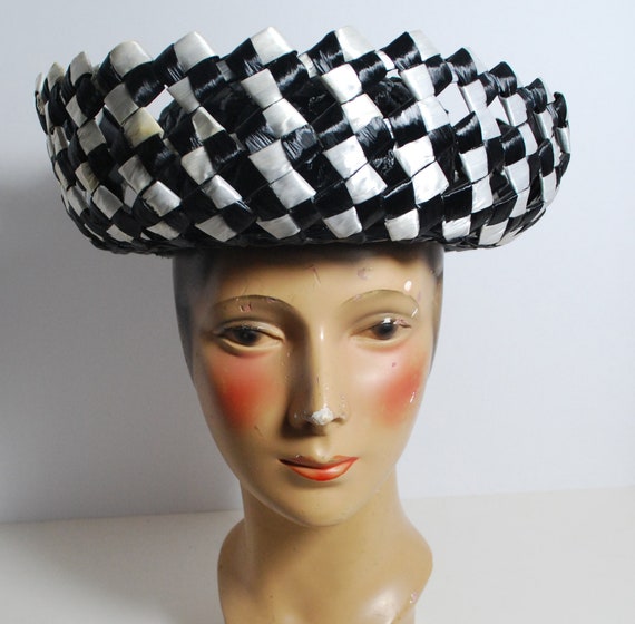Vintage Black and White Faux Straw Paper Hat/ Che… - image 4