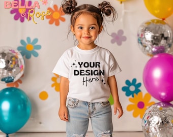 Maqueta de camiseta Groovy para niños, maqueta de camiseta blanca, maqueta de Bella and Canvas 3001Y, maqueta de chica latina, maqueta de camiseta para jóvenes, maqueta Groovy.