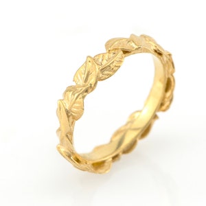 9k/14k Unisex Gold Leaf Wedding Band, Stacking Nature Wedding Band, Art Nouveau Leaves Ring, Vintage Eternity Band for His and Her.