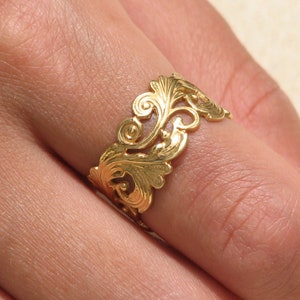 Unique Wedding Ring, Vintage Wedding band, Women Gold Band.