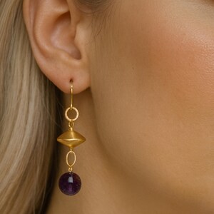 Women Jewelry Set: Pearl & Amethyst Gemstones Necklace and Dangle Earrings. image 5