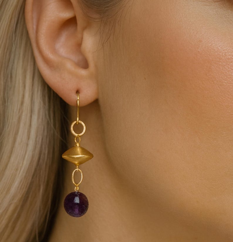 Women Jewelry Set: Pearl & Amethyst Gemstones Necklace and Dangle Earrings. image 5
