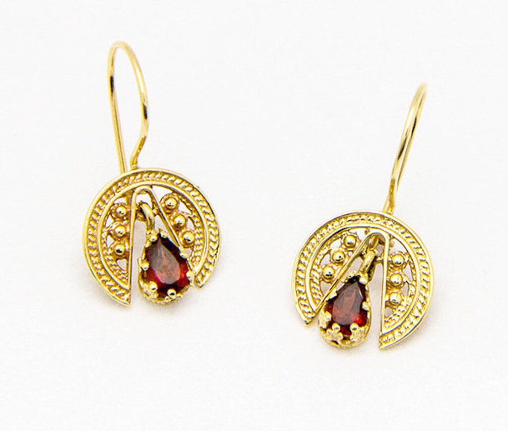 Gemondo Orecchini A Perno In Oro Giallo 9ct Con Granato Rosso 0.90ct - Pietra Singola A Pera 6.5x4mm