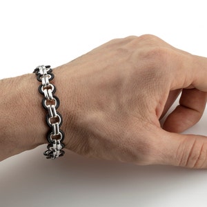 925 Sterling Silver Men&#39;s Bracelet, Silver and Leather Chain Bracelet for Him, Unique Bracelet for Dad, Husband, Son and Boyfriend.
