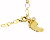 Birthstone Baby Foot Charm, Baby Shower Gift, 14k Gold Mom and Baby Gift Bracelet, Personalized New Baby Gift.