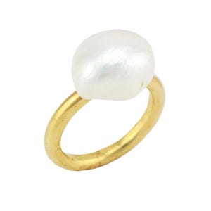 Anello con perla barocca: oro vermeil 18k o argento sterling