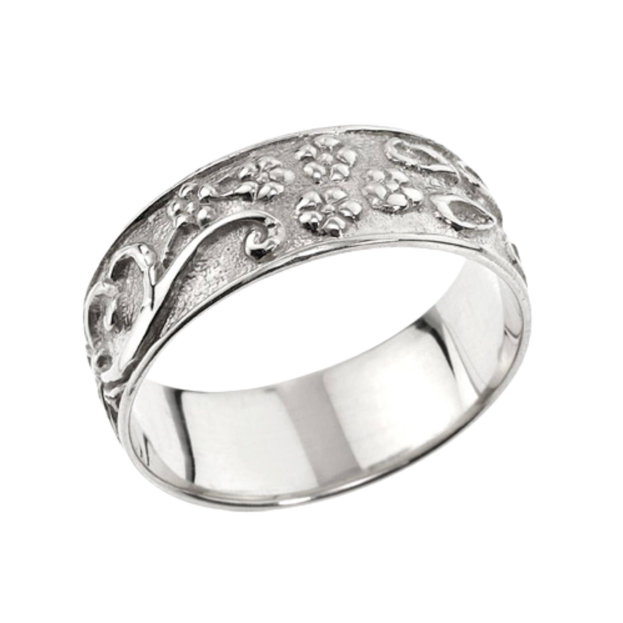Silver Flowers Ring for Her, Engraved Petals Design Women Ring. - Etsy
