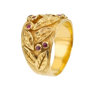 Gold Wedding Ring, Ruby Leaves Band, Nature Inspired Ring, July Birthstone Ring, Gift for Her