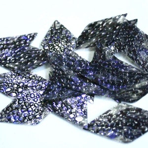 25 Metallic Polygon Diamond Shape Glittering Textured Purple Silver Colour Sequins / PPS521