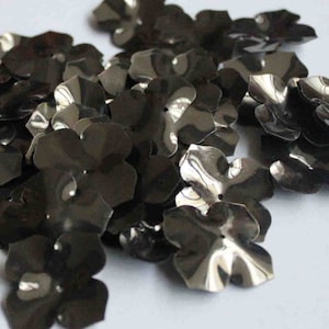 25 pcs Shiny Dark Grey Color Flower Sequins/KBBF485