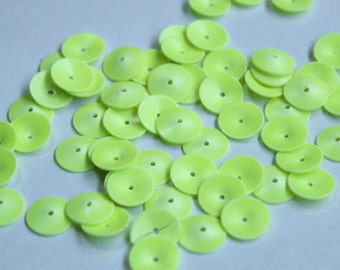 100 lantejoulas redondas amarelas/KBRS130