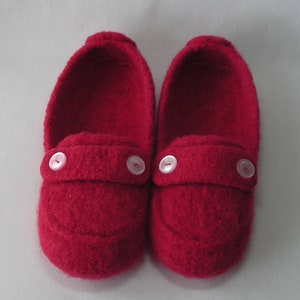 Knitting Pattern Women's Felted Wool Slippers, quick easy pattern for DIY  Birthday, Valentines gift, resell permission, BULKY weight yarn