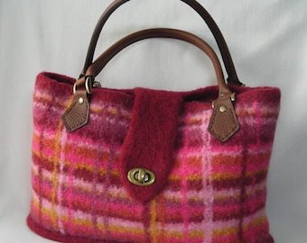 Knitting Pattern PDF  - Felted Wool Portland Plaid Bag - purse handbag - two sizes - includes tutorial on making a fabric lining