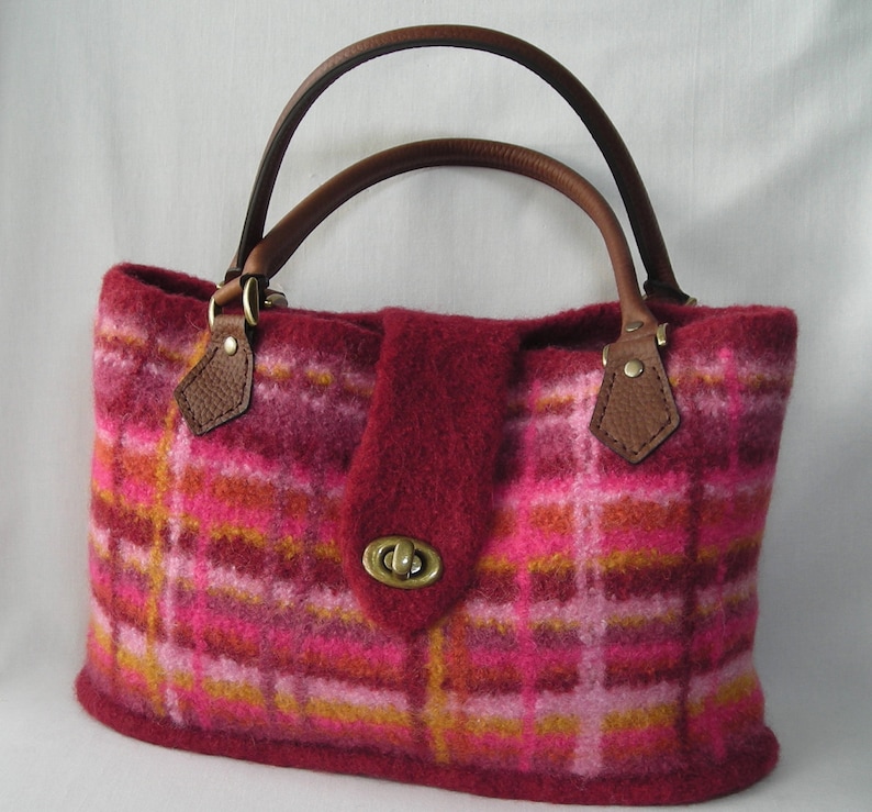 Knitting Pattern PDF Felted Wool Portland Plaid Bag purse handbag two sizes includes tutorial on making a fabric lining image 1