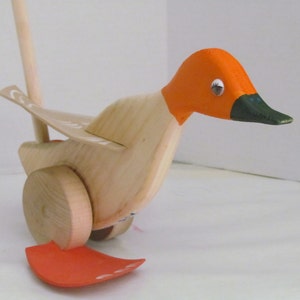 Houten eend op een stok, loopeend voor kinderen, houten eend duwspeelgoed, houten speelgoed voor peuter, klassieke duwspeelgoed, duwspeelgoed