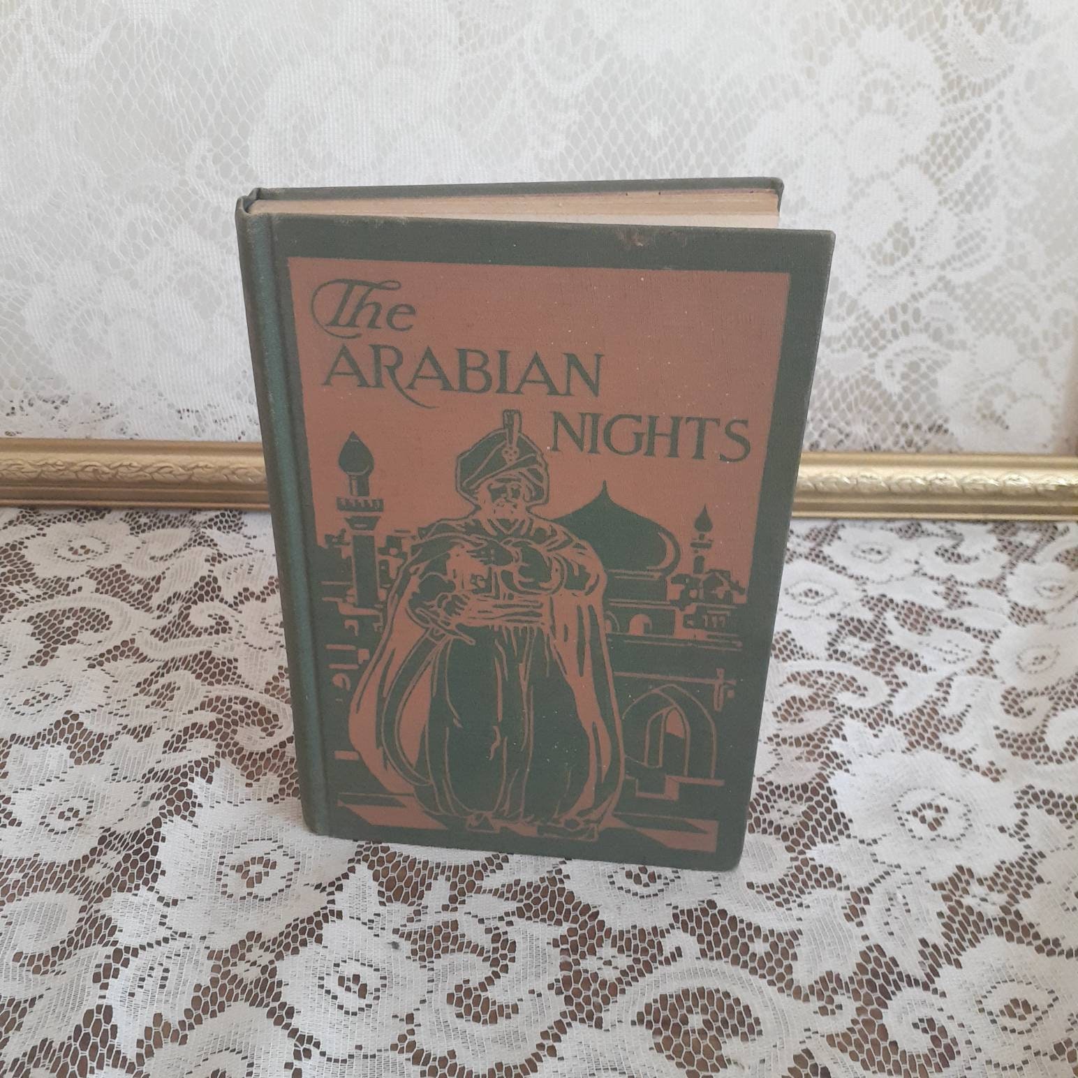 1001 Arabian Nights Book