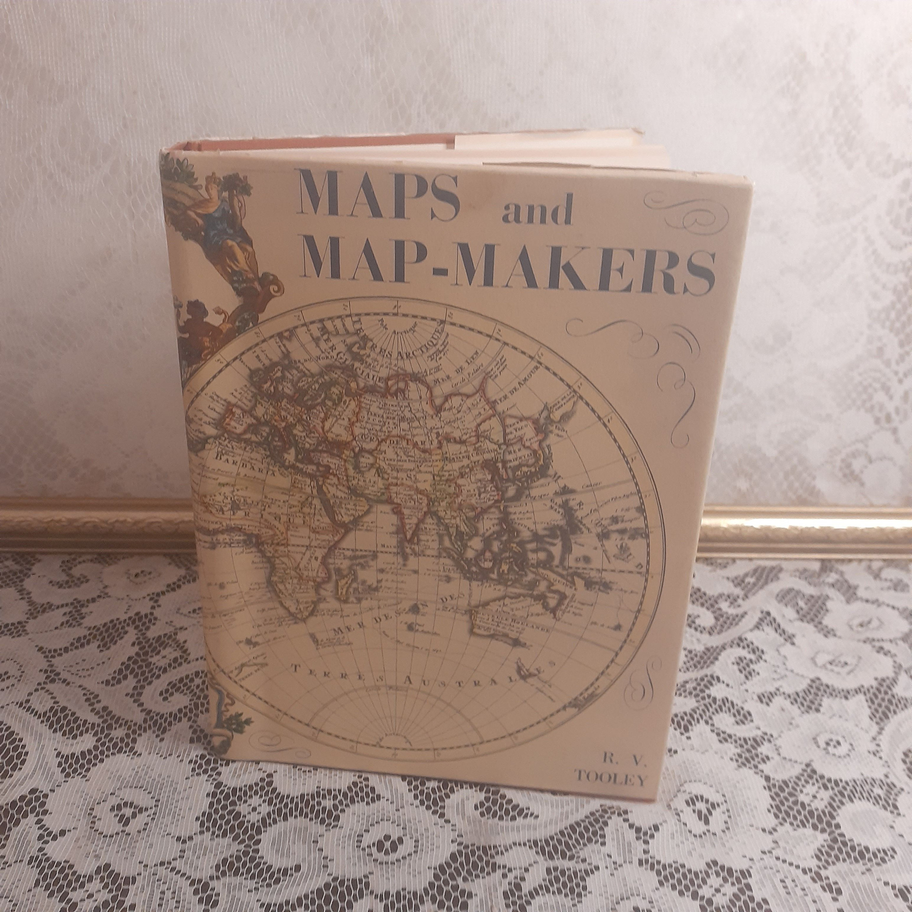 洋書 MAPS AND MAP- MAKERS RV TOOLEY Maps and Map-Makers: Tooley, R.V., B&W and Color