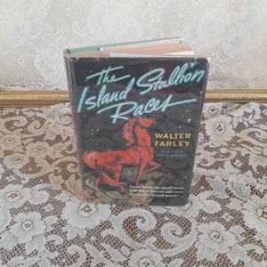 Vintage Island Stallion Book: 1955 First Edition Horse Racing Adventure