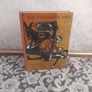 Vintage Children&#39;s Bible Book: Anee de Vries Hardcover, Classic Religious Stories