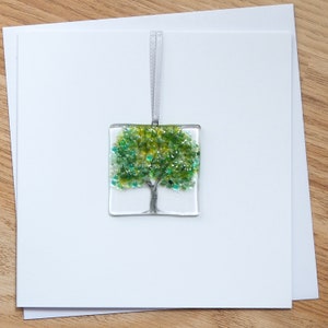 Biglietto di auguri con albero estivo verde - Alberi delle quattro stagioni - Vetro fuso fatto a mano - Biglietto di auguri in vetro - EGC 949