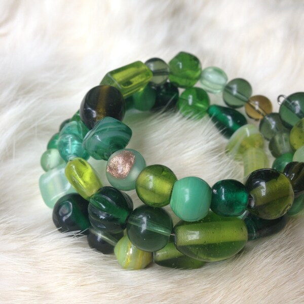 Green Glass Memory Wire Bracelet