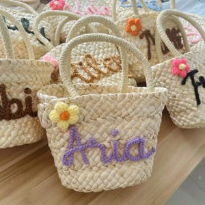 Custom Flower Straw Basket | Personalised Flower Gift Bag | Handmade Embroidered Name Basket | Baby Nursery Bag | New born Gift Bag Basket