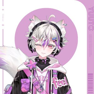 Könnte beinhalten: Eine digitale Illustration eines jungen Menschen mit weißen Haaren und pinkfarbenen Strähnen, das eine schwarze Jacke mit einem rosa Hoodie, eine rosa-schwarze Halskette und Kopfhörer trägt. Die Person hat Katzenohren und zwinkert. Der Text "feel" steht auf der Jacke.