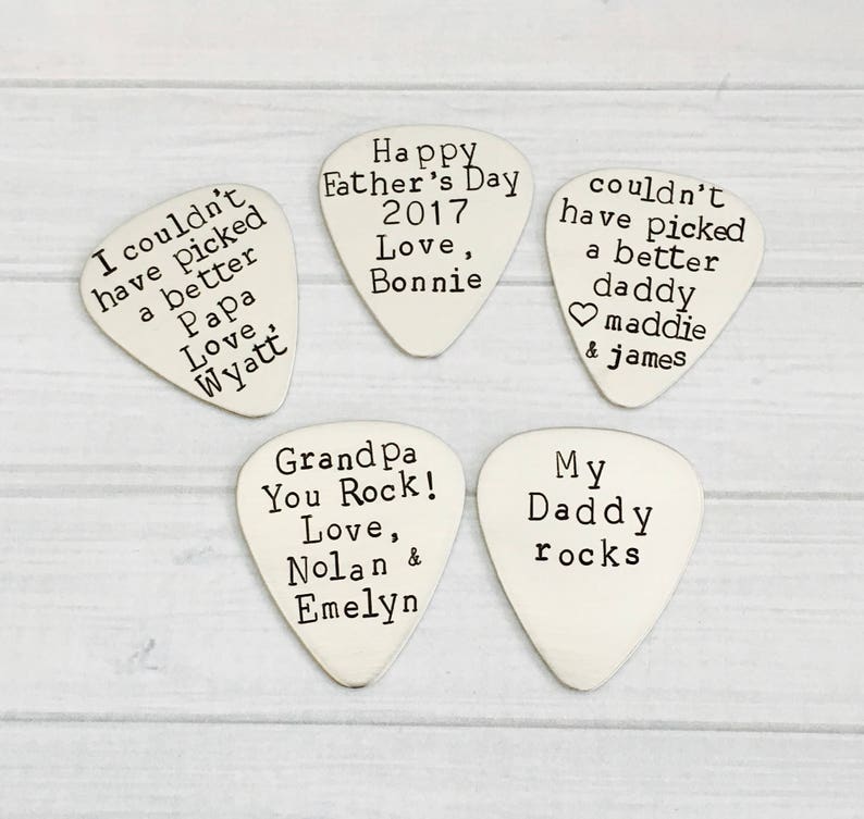 Personalized Guitar Pick, Guitar Pick, TOP SELLER, Music Gift, Groomsmen Gift, Music Teacher Gift, Father's Day Gift Bild 2