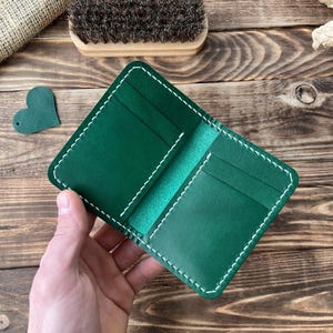Porta carte fatto a mano in colore verde in vera pelle Buttero / regalo per lui