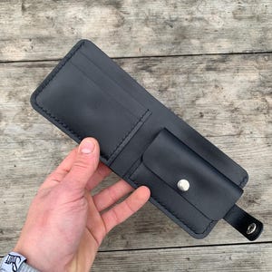 Bifold Leder Geldbörse für Männer | Minimalistische Leder Geldbörse | Einzigartiges Geschenk für Männer