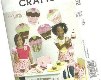 MCCALLS CRAFTS PATTERN m6052, fiesta de cupcake, decoración de pared, cupcakes rellenos, delantales, bolsos, un tamaño se adapta a todos, nuevo y sin cortar