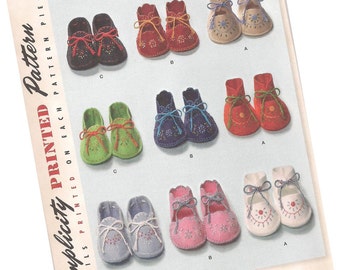 PATTERN SIMPLICITY 2867 baby booties pattern, one size fits all,  three styles, new and uncut