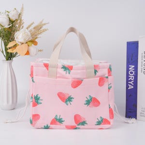 NEW! Pink Strawberry Insulated Lunch Bag For Kids/Adult, Strawberry Lovers Gifts, Drawstring Lunch Tote Keep Warm Cold, Back to School