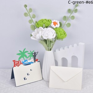 NOVO! Buquê de Dia dos Pais, Buquê Verde de Crochê Feito à Mão com Cartão Presente, Rosas de Tricô | Tulipas | Margaridas | Eucalipto, Presente para o Pai