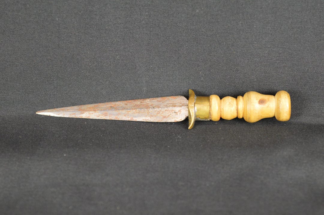 Small Ritual Knife Small Ceremonial Knife Meteorite Blade Yew Handle Specimen Meditation ...